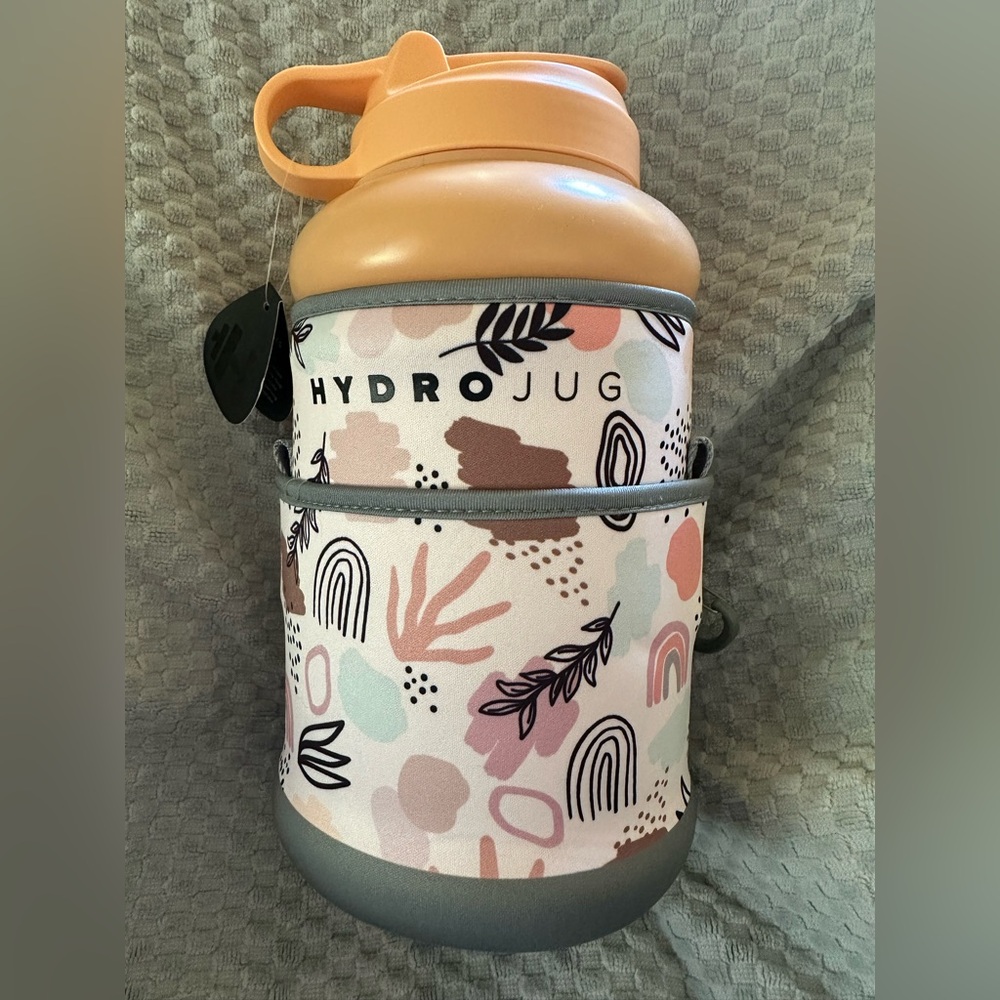NWT 73oz Orange HydroJug With Rainbow Sleeve And Adjustable Strap